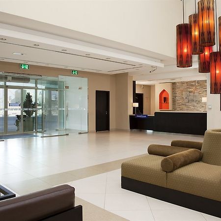 Holiday Inn Express Dubai Jumeirah, An Ihg Hotel Екстериор снимка