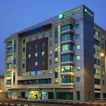 Holiday Inn Express Dubai Jumeirah, An Ihg Hotel Екстериор снимка