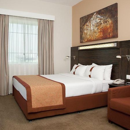 Holiday Inn Express Dubai Jumeirah, An Ihg Hotel Екстериор снимка