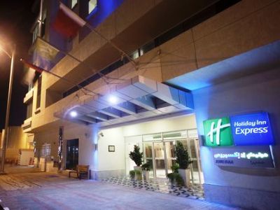 Holiday Inn Express Dubai Jumeirah, An Ihg Hotel Екстериор снимка