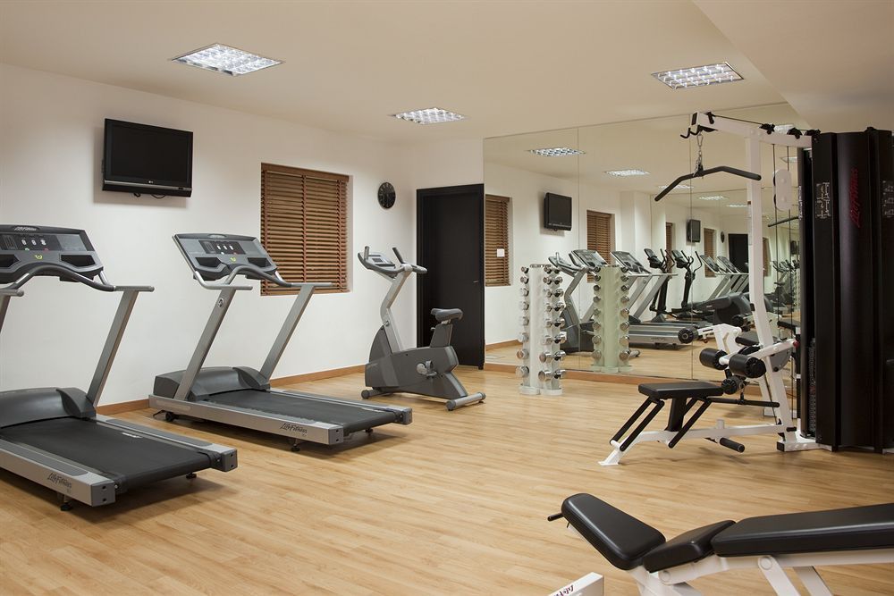Holiday Inn Express Dubai Jumeirah, An Ihg Hotel Екстериор снимка