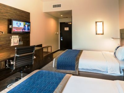Holiday Inn Express Dubai Jumeirah, An Ihg Hotel Екстериор снимка