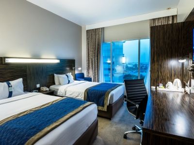 Holiday Inn Express Dubai Jumeirah, An Ihg Hotel Екстериор снимка