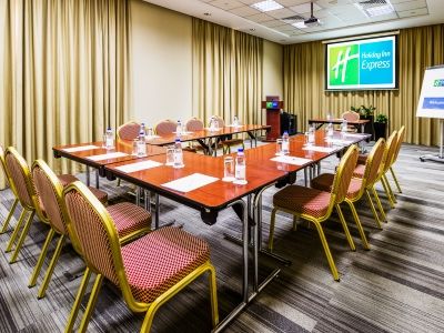 Holiday Inn Express Dubai Jumeirah, An Ihg Hotel Екстериор снимка